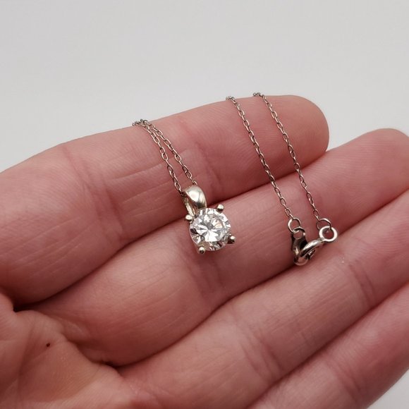 18 Inch 925 Sterling Silver Cute Brilliant Single Cubic Zirconia Necklace - Picture 3 of 7